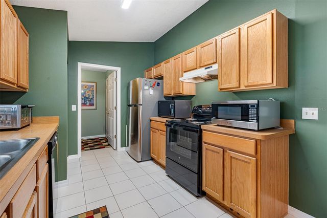 21 RAINBROOK DRIVE, Palm Coast, FL 32164