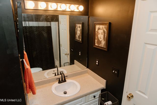 311 Longleaf Drive, Flowood, MS 39232