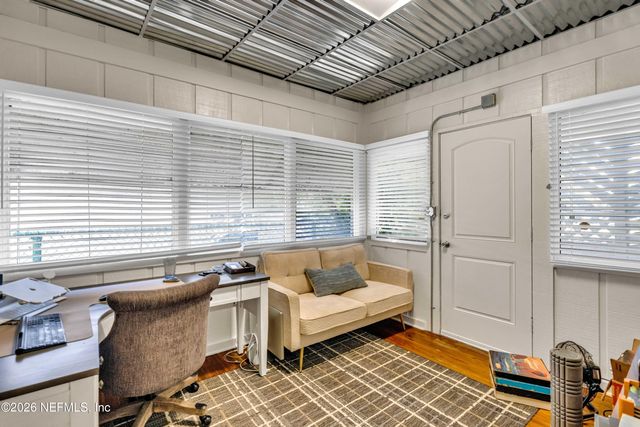 372 AHERN Street, Atlantic Beach, FL 32233