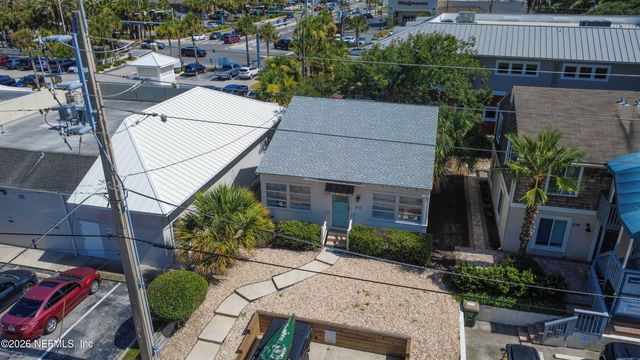 372 AHERN Street, Atlantic Beach, FL 32233