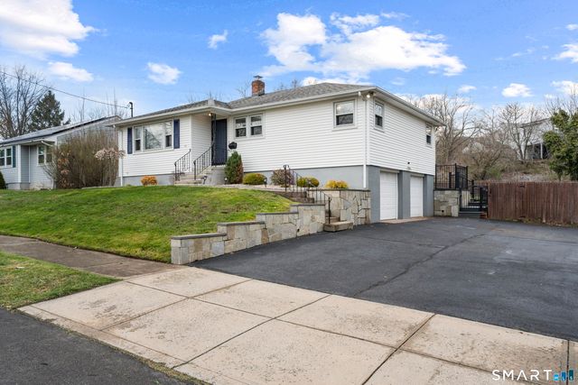 166 Hall Street, New Haven, CT 06512