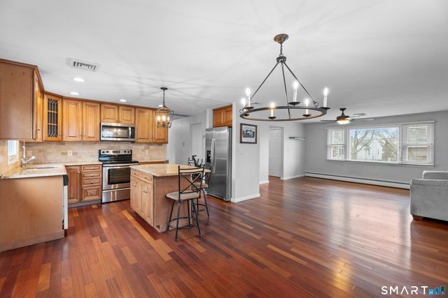 166 Hall Street, New Haven, CT 06512