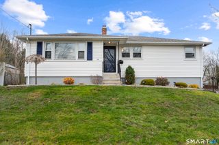 166 Hall Street, New Haven, CT 06512