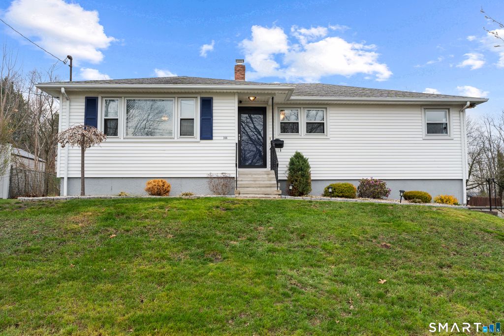 166 Hall Street, New Haven, CT 06512