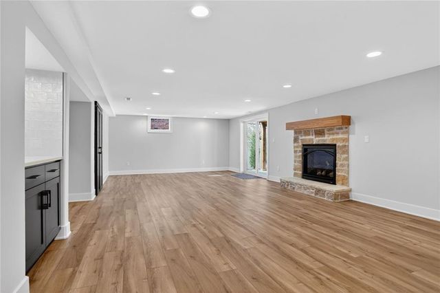 8206 NW Miami Street, Weatherby Lake, MO 64152