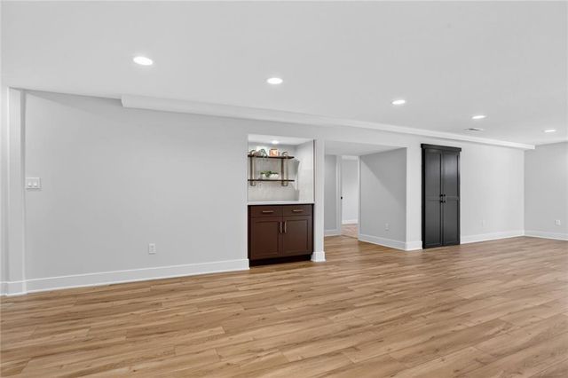 8206 NW Miami Street, Weatherby Lake, MO 64152