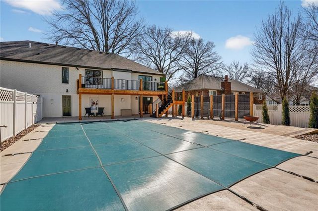 8206 NW Miami Street, Weatherby Lake, MO 64152