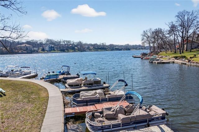 8206 NW Miami Street, Weatherby Lake, MO 64152