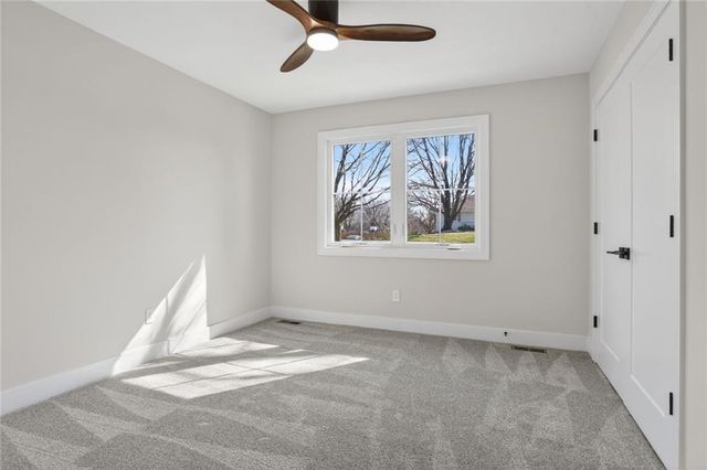 8206 NW Miami Street, Weatherby Lake, MO 64152