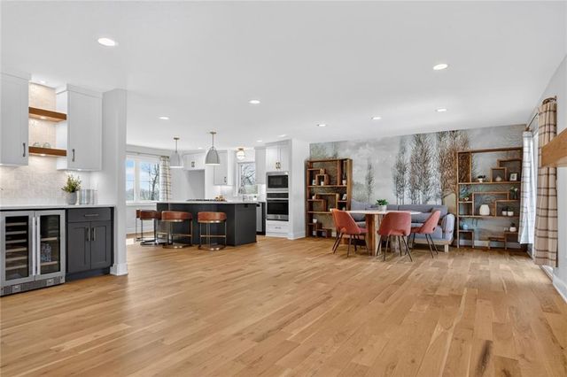 8206 NW Miami Street, Weatherby Lake, MO 64152