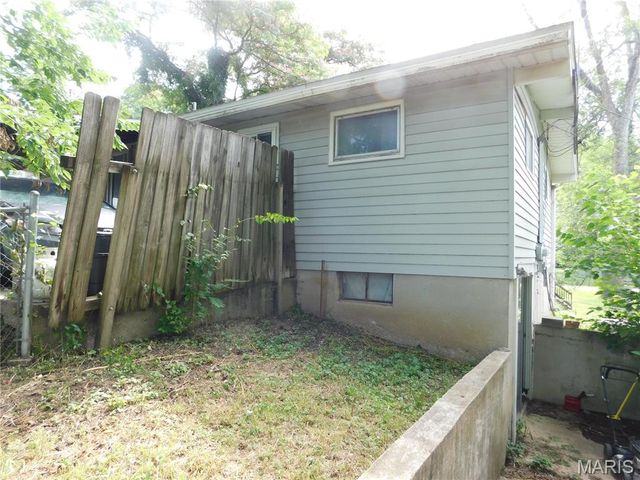 6 Mound Drive, St Peters, MO 63376