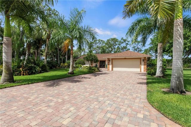 1813 Princess CT, Naples, FL 34110