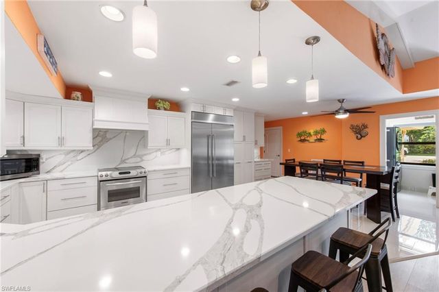 1813 Princess CT, Naples, FL 34110