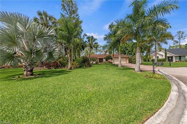 1813 Princess CT, Naples, FL 34110