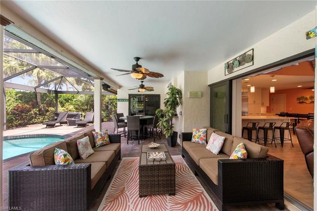 1813 Princess CT, Naples, FL 34110