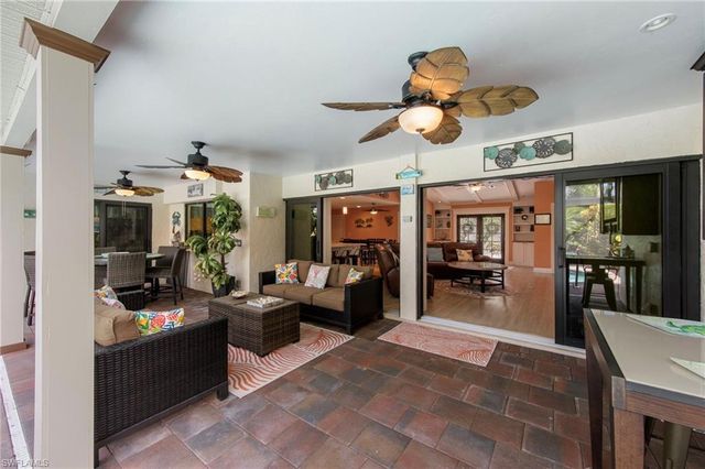 1813 Princess CT, Naples, FL 34110