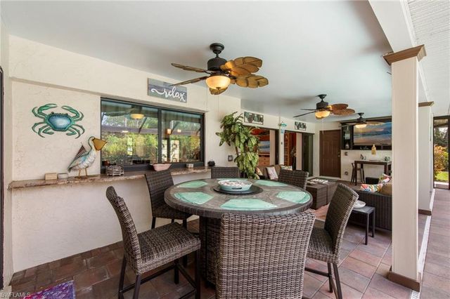 1813 Princess CT, Naples, FL 34110