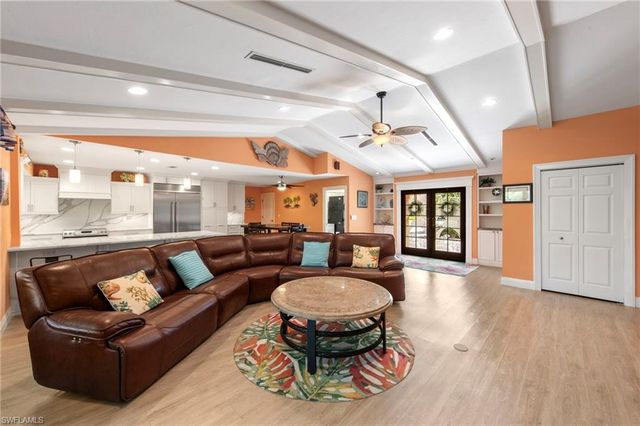 1813 Princess CT, Naples, FL 34110