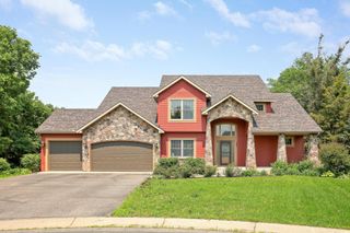 904 Ridgecrest Drive, Carver, MN 55315