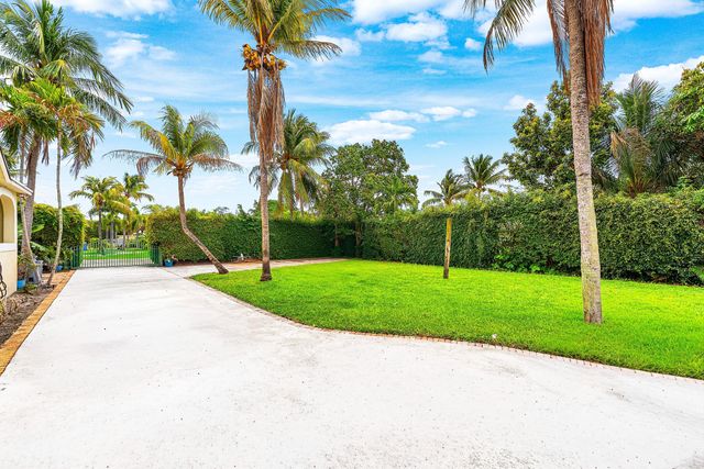 613 N 5th Street, Lantana, FL 33462