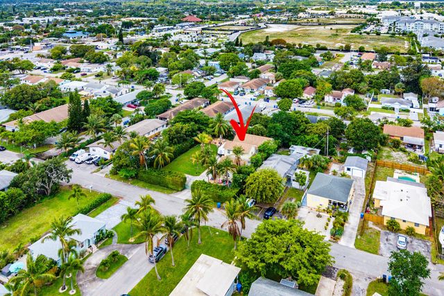 613 N 5th Street, Lantana, FL 33462