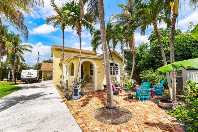 613 N 5th Street, Lantana, FL 33462