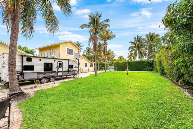 613 N 5th Street, Lantana, FL 33462