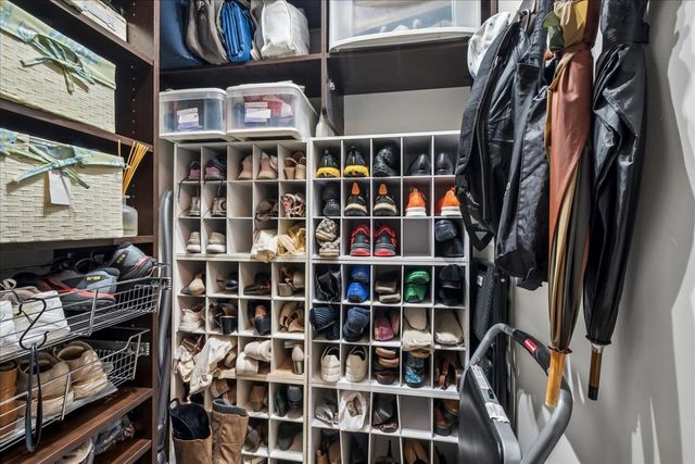 600 N Lake Shore Drive 2411, Chicago, IL 60611
