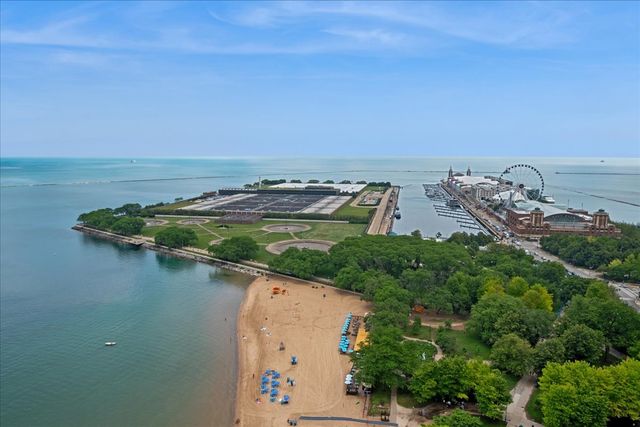 600 N Lake Shore Drive 2411, Chicago, IL 60611