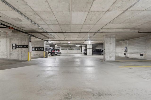 600 N Lake Shore Drive 2411, Chicago, IL 60611