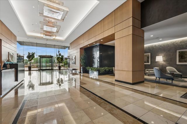 600 N Lake Shore Drive 2411, Chicago, IL 60611