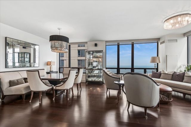600 N Lake Shore Drive 2411, Chicago, IL 60611