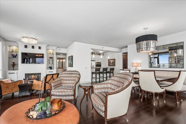 600 N Lake Shore Drive 2411, Chicago, IL 60611