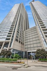 600 N Lake Shore Drive 2411, Chicago, IL 60611