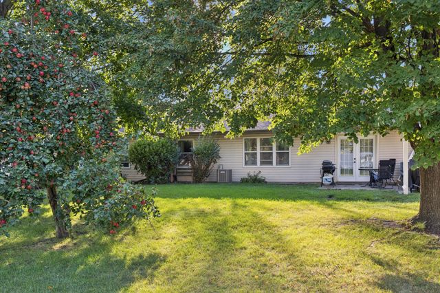 609 E Welco Drive, Montgomery, MN 56069