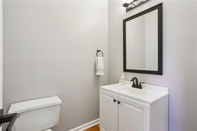 365 Silverthorne Point, Lawrenceville, GA 30043