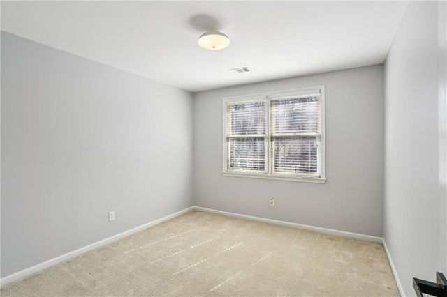 365 Silverthorne Point, Lawrenceville, GA 30043