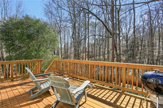 365 Silverthorne Point, Lawrenceville, GA 30043