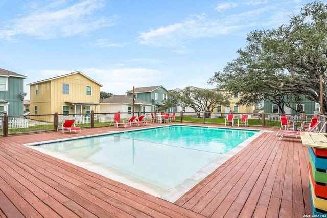 4212 Highway 35 Unit 19, Rockport, TX 78382