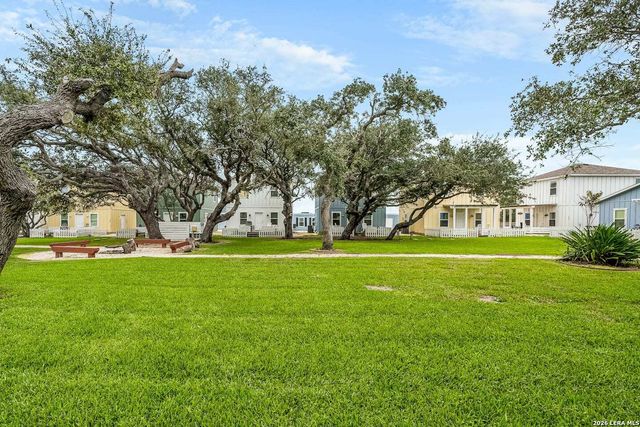 4212 Highway 35 Unit 19, Rockport, TX 78382
