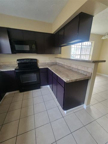 19330 Cypress Bay Drive, Katy, TX 77449