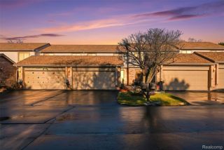 20148 Evergreen Meadows Road, Southfield, MI 48076