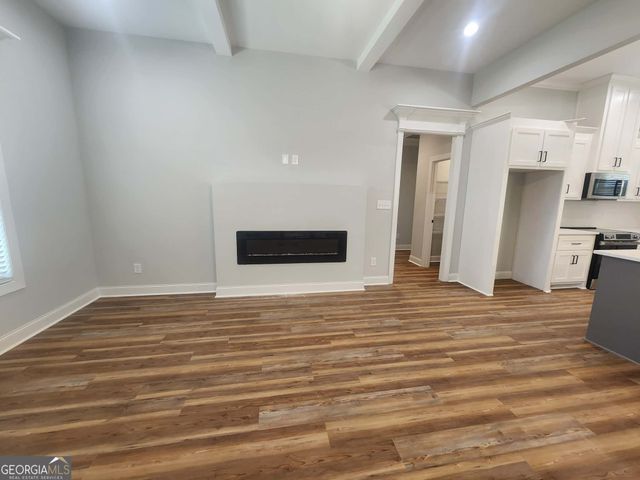 303 Firelight Drive, Byron, GA 31008