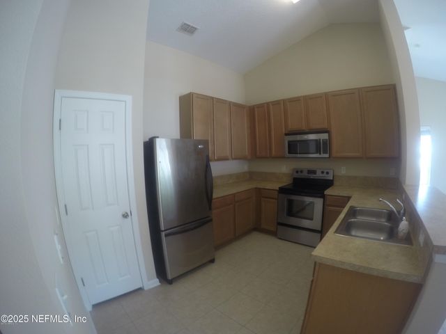 2200 MARSH HAWK Lane 412, Fleming Island, FL 32003