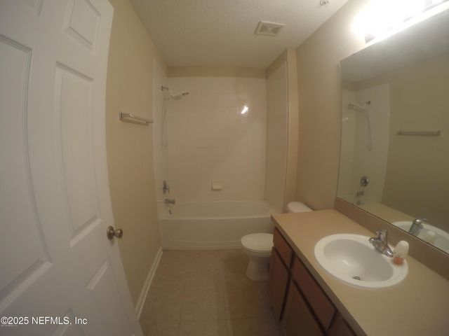 2200 MARSH HAWK Lane 412, Fleming Island, FL 32003