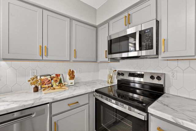 3612 N 94th STREET, Milwaukee, WI 53222