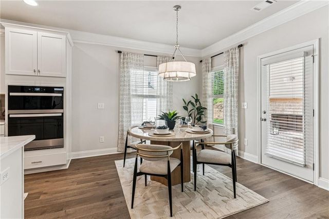 5552 Keswick Drive, Flowery Branch, GA 30542