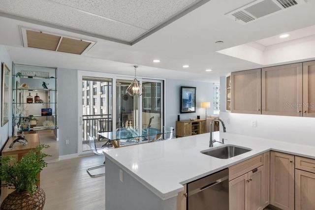 627 ALHAMBRA ROAD 604, Venice, FL 34285