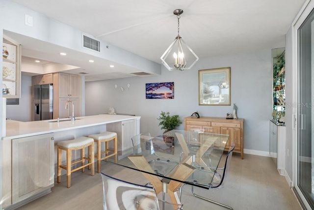 627 ALHAMBRA ROAD 604, Venice, FL 34285