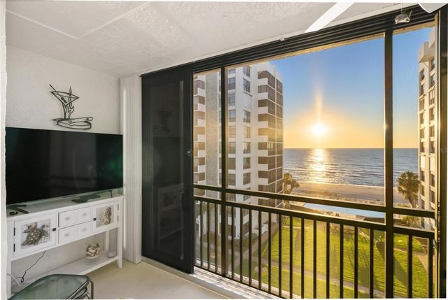 627 ALHAMBRA ROAD 604, Venice, FL 34285